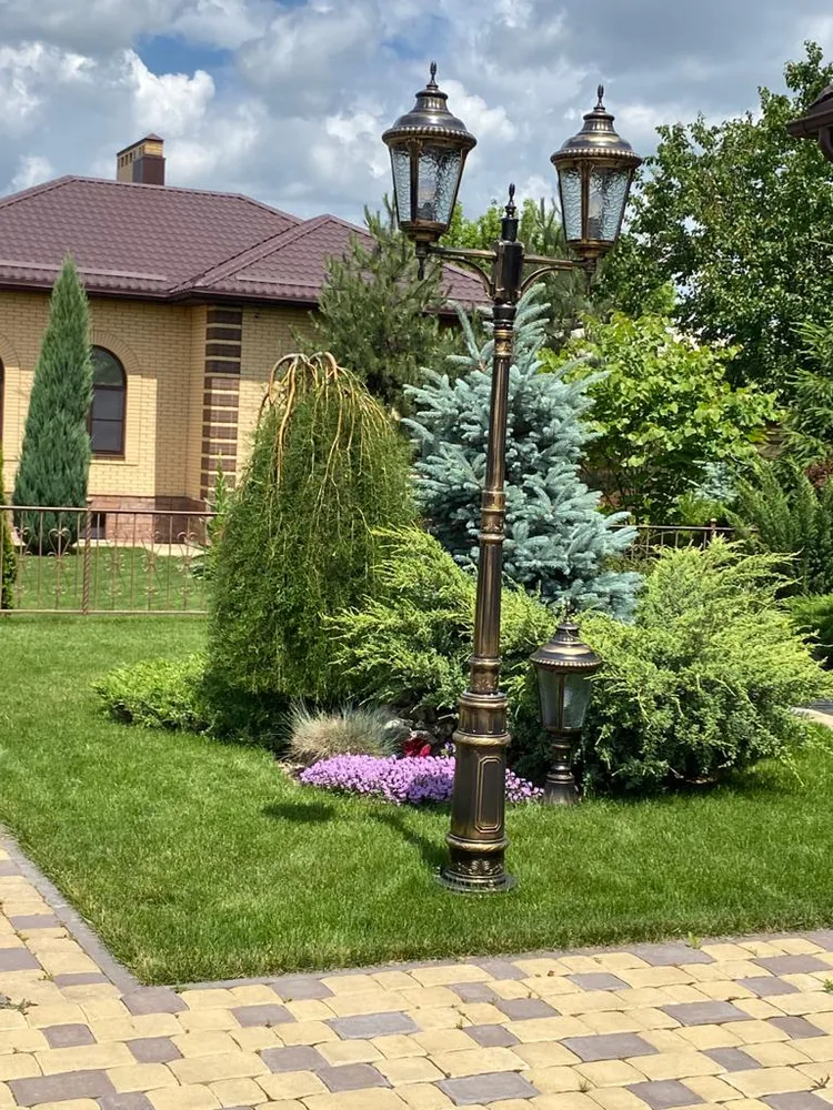 г.Ростов-на-Дону освещение частной территории Светильники Munih .
