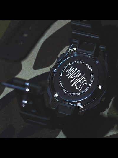 Часы Casio G-Shock DW-5000MD-1