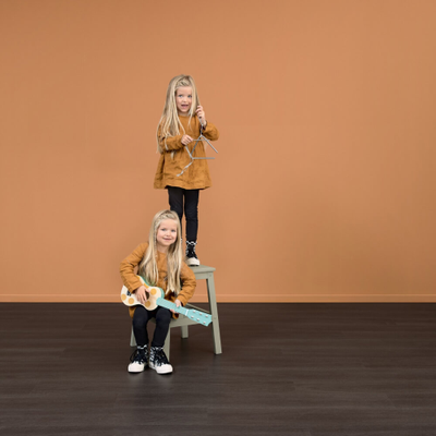 Биополы Wineo PURLINE 1000 wood L Дуб Мягкий Перцовый MLP304R в интерьере