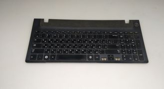 Клавиатура с рамкой для ноутбука Samsung NP355V5C, 355V5C, NP350V5C, 350V5C (частично отсутствуют кнопки) (комиссионный товар)