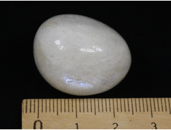 Лунный камень, Адуляр, галтовка, Индия (26*22*19 мм, 17 г) №26667