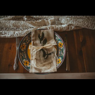 Оформление дня рождения в бело-жёлтых оттенках № 1468