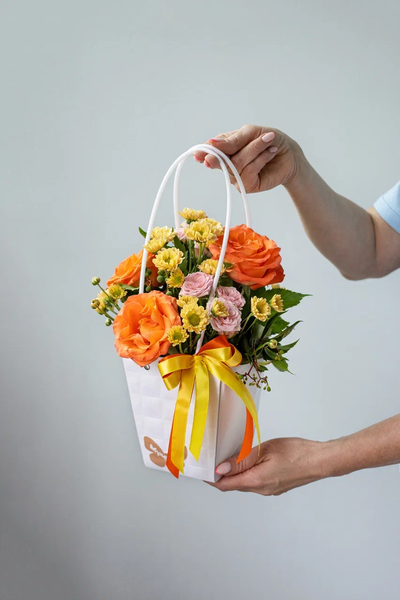 Цветочная композиция учителю / воспитателю № 850