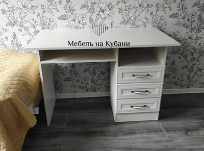 Колибри стол письменный