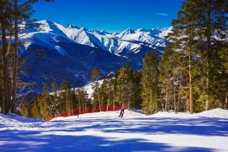 ЗАСНЕЖЕННЫЙ АРХЫЗ/ едем учиться кататься на лыжах и сноубордах