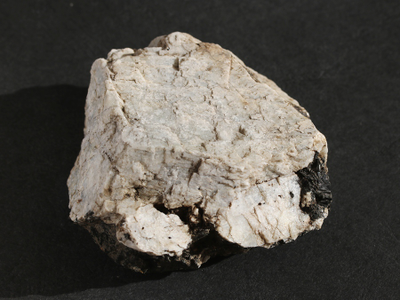 Лунный камень, Россия, Южный Урал (80*78*36 мм, 304 г) №17821