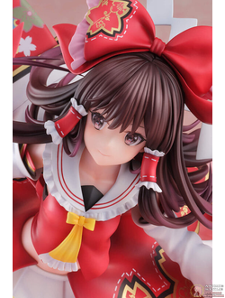 Фигурка 1/7 Рэйму Хакурэй (Hakurei Reimu FuRyu)
