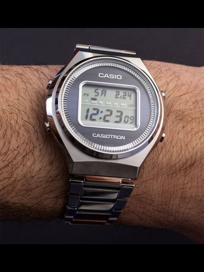 Часы Casio TRN-50-2A