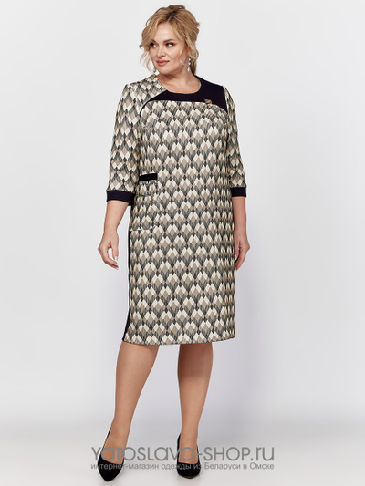 Женское платье прямого силуэта в сером оттенке