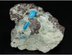 Кавансит, кристаллы на породе, Индия (42*32*21 мм, 31 г) №28636