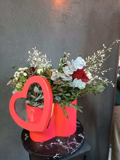 Композиция в коробке "Сердце двойное"+конфеты