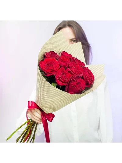 9 роз (цвет на выбор)