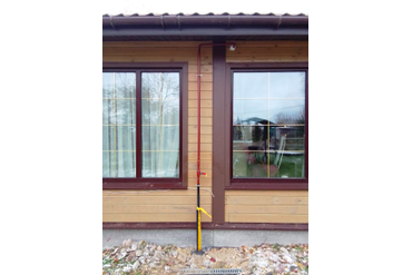 Выход из земли газопровода низкого давления