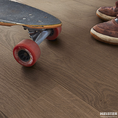 Паркетная доска Meister Дуб Рустик Оливково-серый 8511 в интерьере