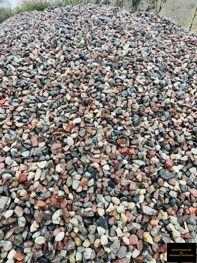 цветной декоративный щебень