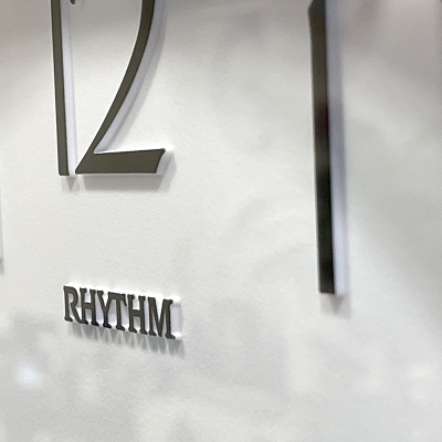 Настенные часы Rhythm CMG578NR06
