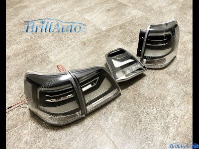 Cтопы Toyota Land Cruiser 200 07-15 в стиле 21 года LED (дымчатые серые)