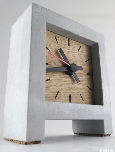 Часы настольные CUBEBRICK