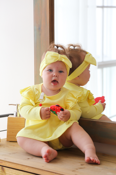 Грызунок из пищевого силикона на держателе КЛУБНИЧКА