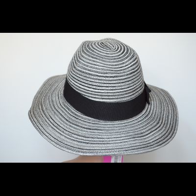 Шляпа Стефания Майороли 15111
