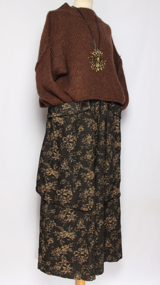 БРЮКИ-ЮБКА джинс-гобелен "КРЕАТИВНЫЕ КАРМАНЫ" букетики цветов черные, синии  р.46-54