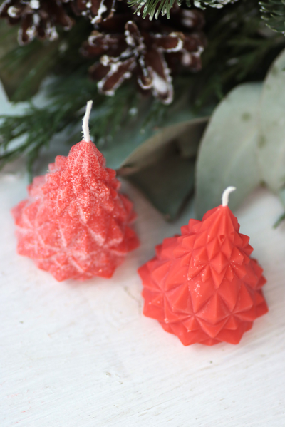 Свеча "Ёлка хрусталь" Алый с блёстками