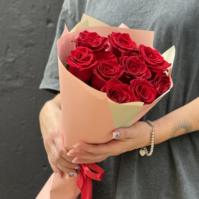 Букет из красных роз