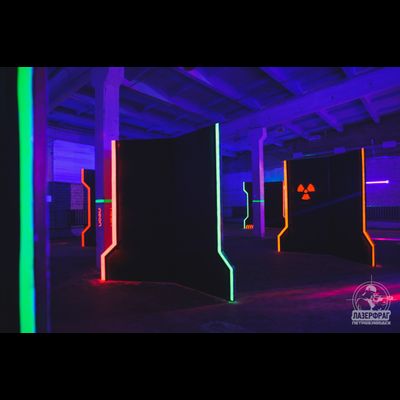 День рождения в лазертаге с танцполом и банкетным залом в Петрозаводске на 3 часа