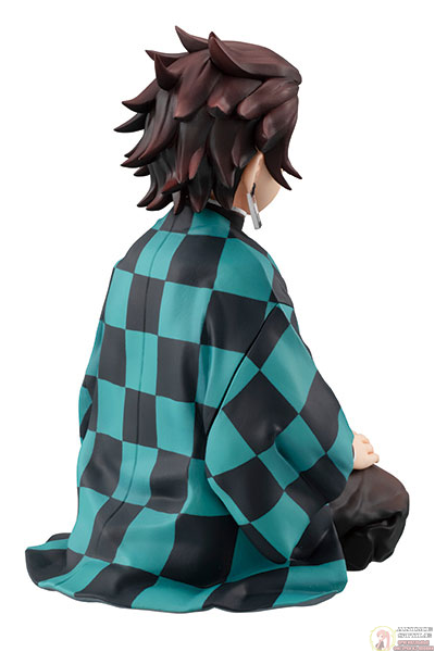 Фигурка Тандзиро Камадо (G.E.M. Kamado Tanjirou Tenohira)