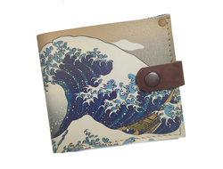 Портмоне-бифолд с принтом по мотивам картины Кацусики Хокусая "Большая волна в Канагаве"
