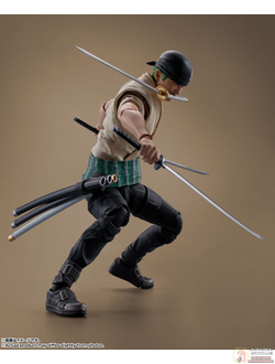 Фигурка Зоро Ророноа (Zoro Roronoa Netflix Series S.H.Figuarts)