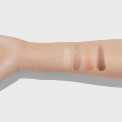 ARTISTRY SIGNATURE COLOR™ Четырехцветная палитра теней для век, оттенок SPICE BRONZE, 7,5гр Снята с продажи