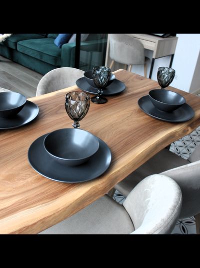 стол из слэбов карагача натурального цвета