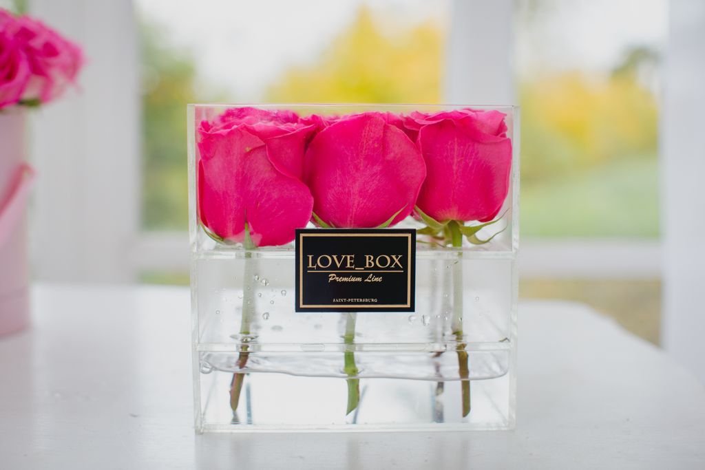 Стеклянные кубы с розами от Love Box - Стеклянный куб с розами STANDARD
