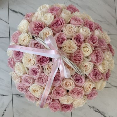 КОРЗИНА С ПИОНОВИДНЫМИ РОЗАМИ №37