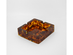 Пепельница с мелким янтарем