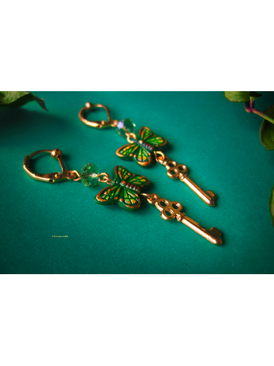 "Посланницы чудес", серьги с бабочками и ключиками (благотворительность)