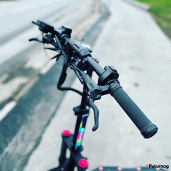 ЭЛЕКТРОСАМОКАТ Currus R12 PRO 2022 года