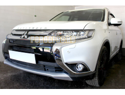 Защита радиатора Mitsubishi Outlander III 2015-2018 (4 части) black с парктроником