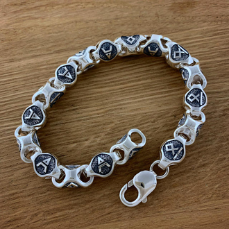 Браслет с Чертогом Волка (28 февраля – 25 марта)
