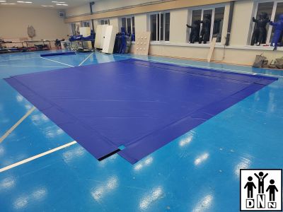 Покрышка борцовская 12х12м плотность 630гр*м2 одноцветная липучки DNN