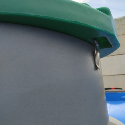 Запорное устройство крышки горловины подземной емкости 2000 литров