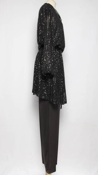 ПЛАТЬЕ-ТУНИКА НАРЯДНОЕ "РАСКЛЕШЕННОЕ ПАЙЕТКИ" черное р.46,50,52,54,58