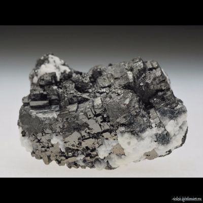 Браунит и кальцит. Южная Африка. 37*30*22мм.