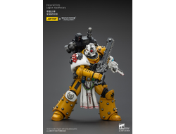 Апотекарий Имперских Кулаков (Warhammer Horus Heresy) - КОЛЛЕКЦИОННАЯ ФИГУРКА 1/18 Imperial Fists Legion Apothecary (JT02472) - JOYTOY