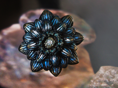 Космическое кольцо-цветок "Свет Полярной звезды"