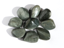 Кошачий глаз (кварцевый), галтовка в ассортименте, ЮАР (20-30 мм, 7-8 г) №6399