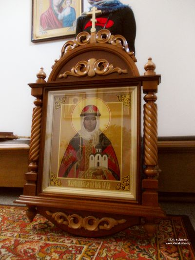 Резной подвесной киот