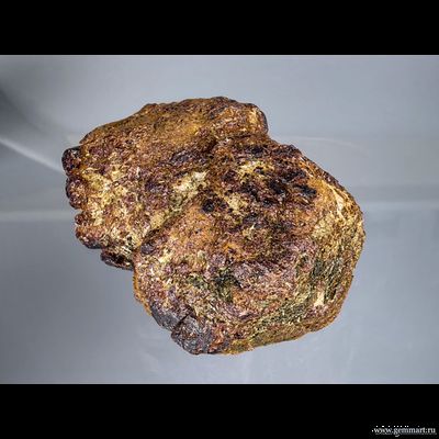 Альмандин (разн. гранат). Россия. 90*65*50мм