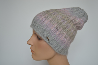 Розовая шапка Визио